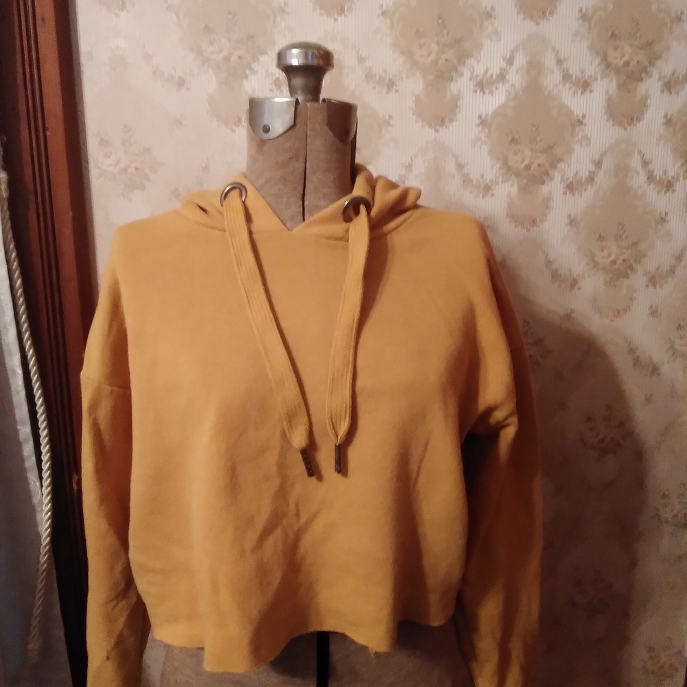 Yellow crop top hoodie
